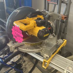 Dewalt Mitre Saw/Stand 