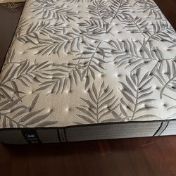Sealy Posturepedic Cal King mattress $125