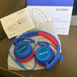 Brand new, children’s wired headphones