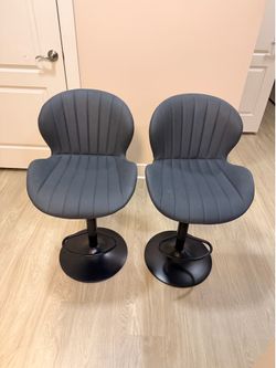 Adjustable bar/counter stools