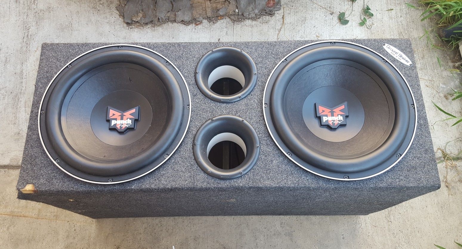 $225 - Rockford Fosgate Punch HX2 RFD1215 15's subs subwoofers speakers with free old Ground Shaker big heavy ported box