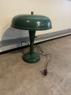 Vintage Art Deco Lamp