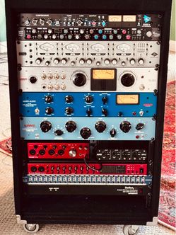 Professional Audio Studio Rack | API, SSL, Universal Audio, Warm Audio, Focusrite