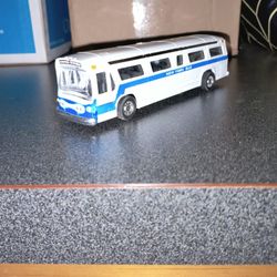 Classic New York City Bud Very Good Condition 6 Inches Long 