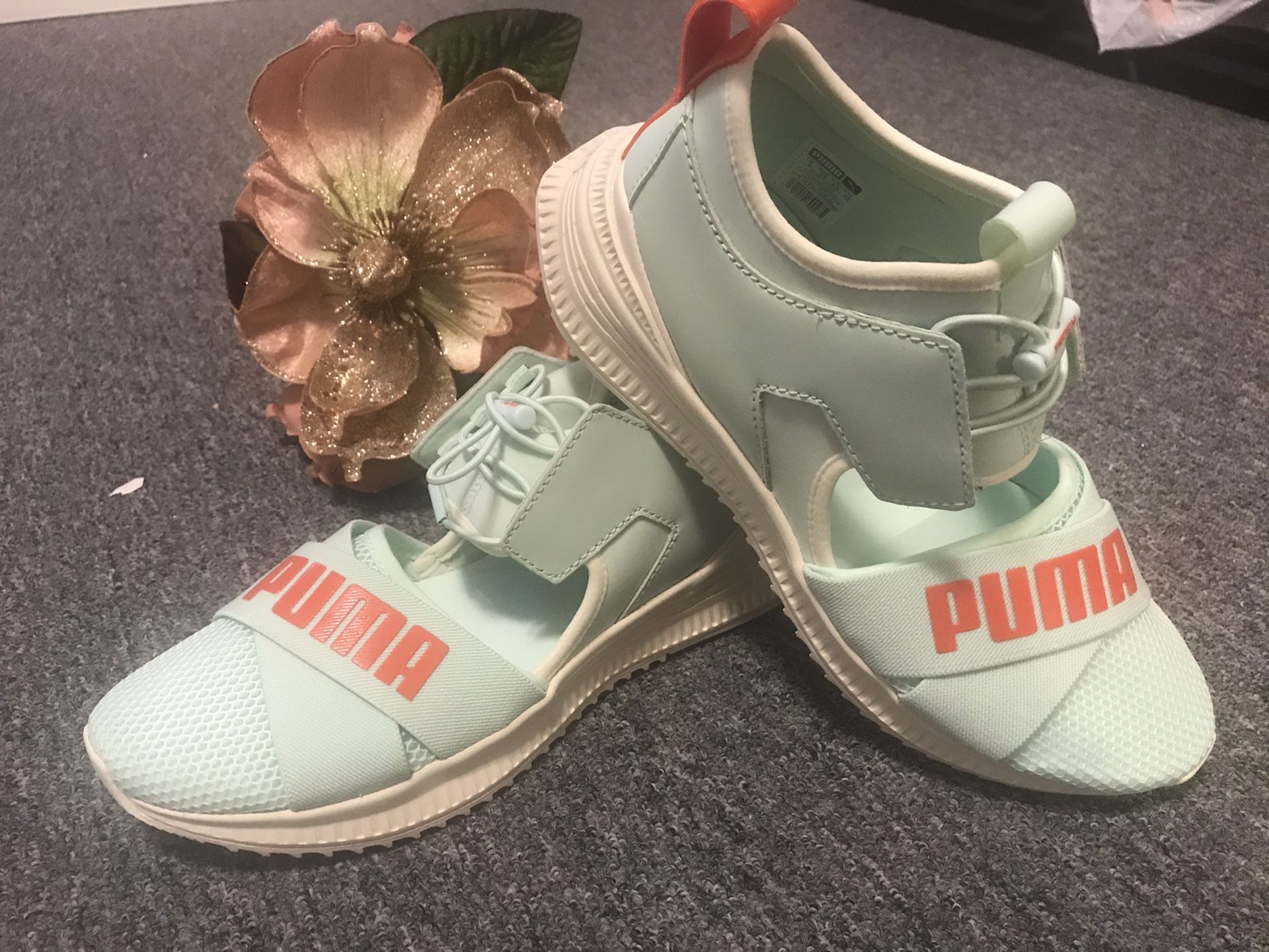 New puma women’s shoes size 8.5