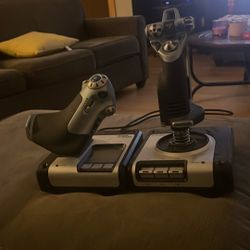 Saitek X52 Joy Stick