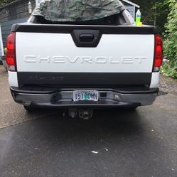 🇺🇸 03 Thru 06 Chevy Avalanche  Parts ! Tailgate , Tail Lights , Rear Bumper , Rear Hitch ! 🇺🇸 Will separate To Sell !