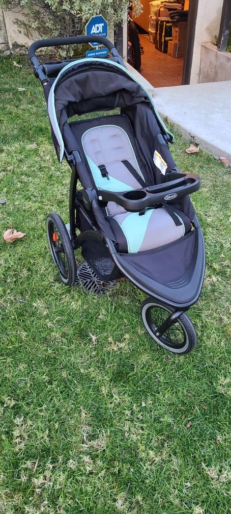 Used like new Graco FastAction Jogger LX Stroller, Ames
