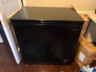 Deep freezer