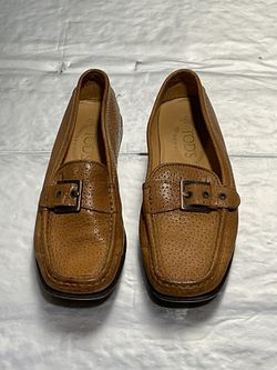 TODS Women's Honey Brown Loafer Moccasin U.S. Size 6 Buckle Driving Dress Shoes