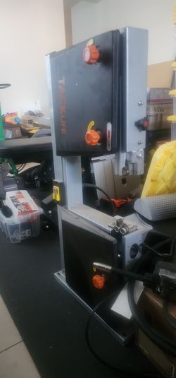 2 Band Saws. One For Parts. Both Fairly New.