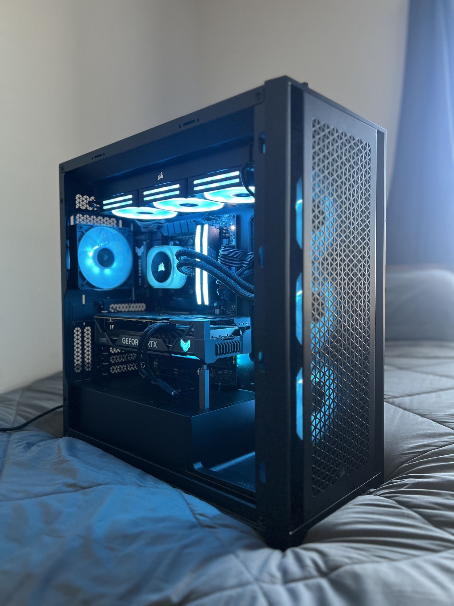 HIGH END GAMING PC - RTX 4070 TI SUPER | Ryzen 7 7800X3D | 32GB DDR5 | 1TB SSD