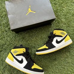 Jordan 1 Mid Yellow Toe Black