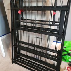 Metal Queen Platform 