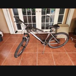 TREK 3500 Mountain Bike MTB 18" 46cm EXC COND