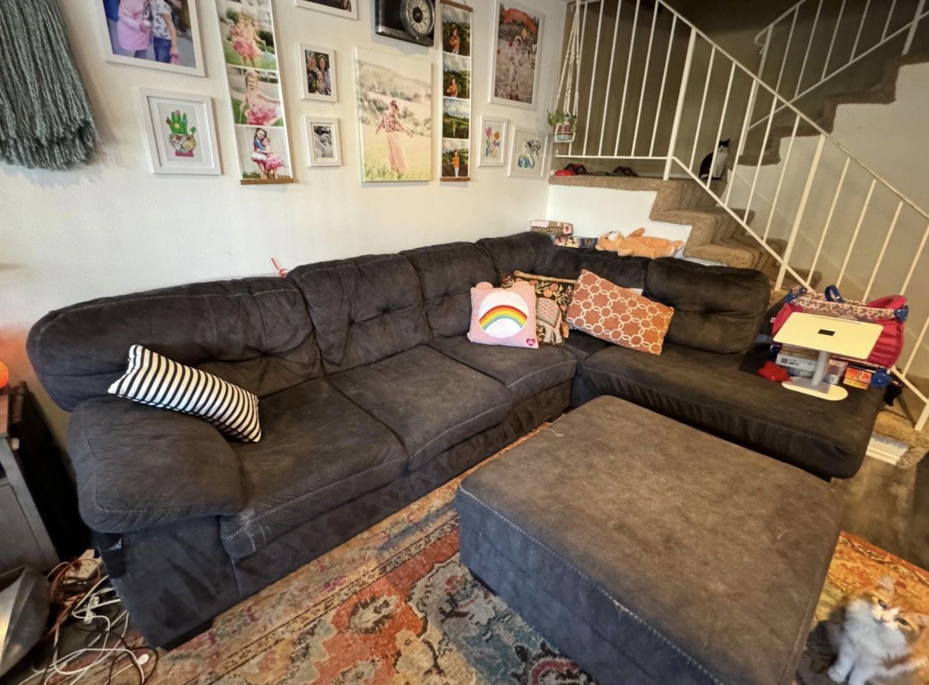 Charcoal Grey Couch With Queen Pull Out Bed