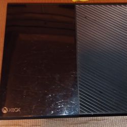 Xbox One With Games And Cords