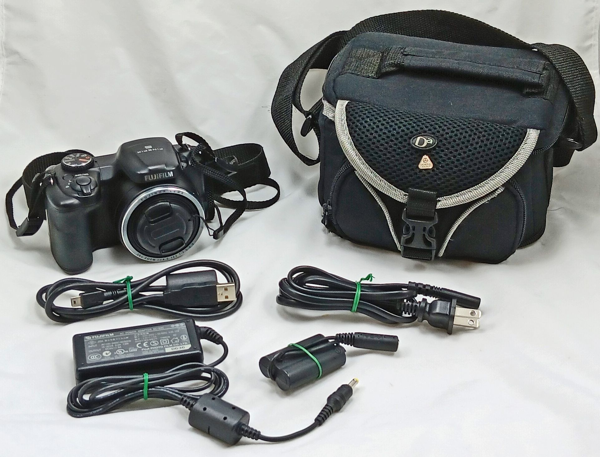 FujiFilm FinePix S8600 S8630 Superzoom Digital Camera