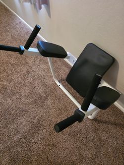 Workout equipment. Wall Mount Dip Station w/ Vertical  Knee Raise Station