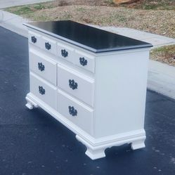 Dresser*6 Drawers* FREE LOCAL DELIVERY 
