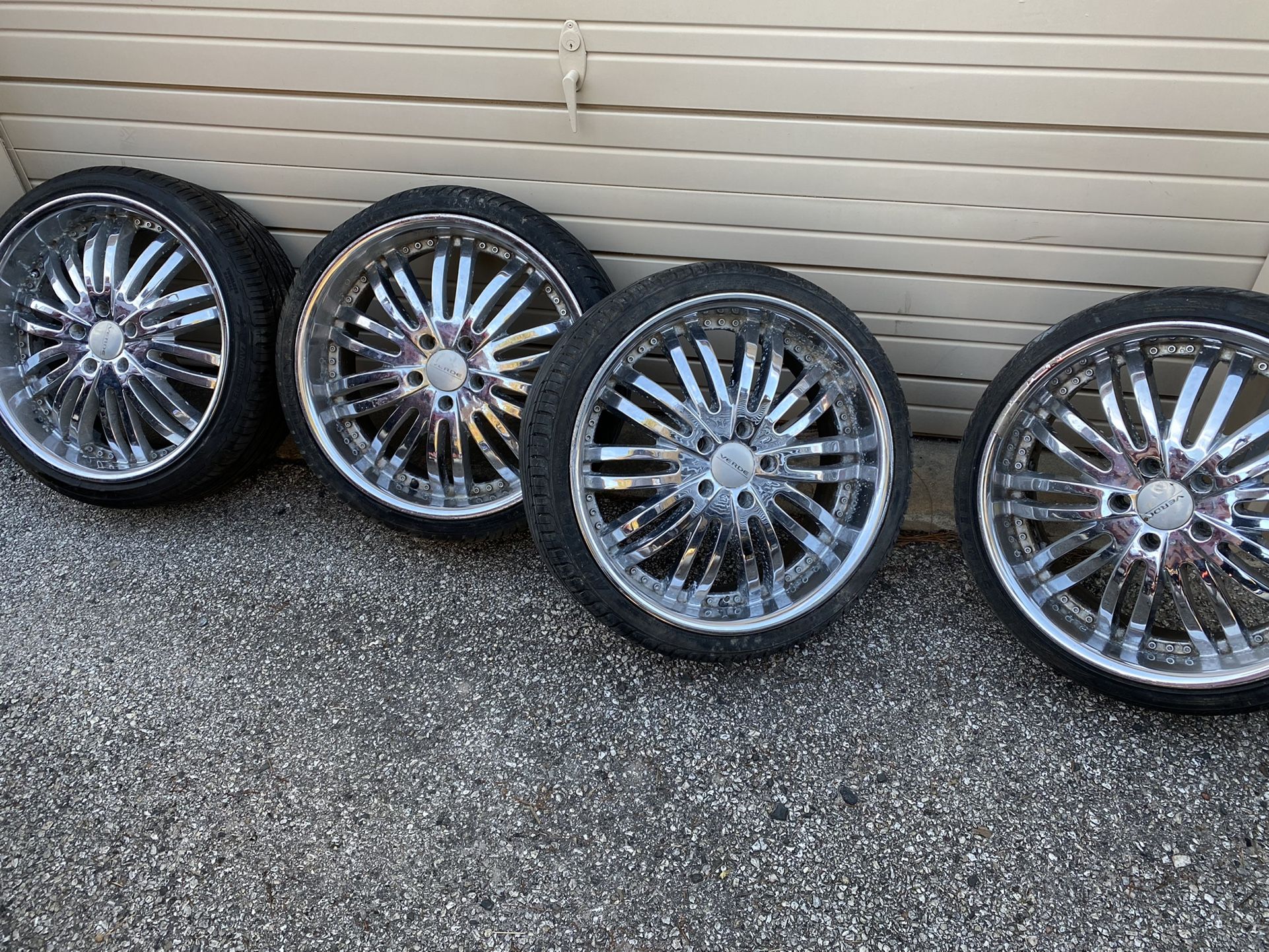 Verde Madonna Rims And 225/35zR 20” Wheels