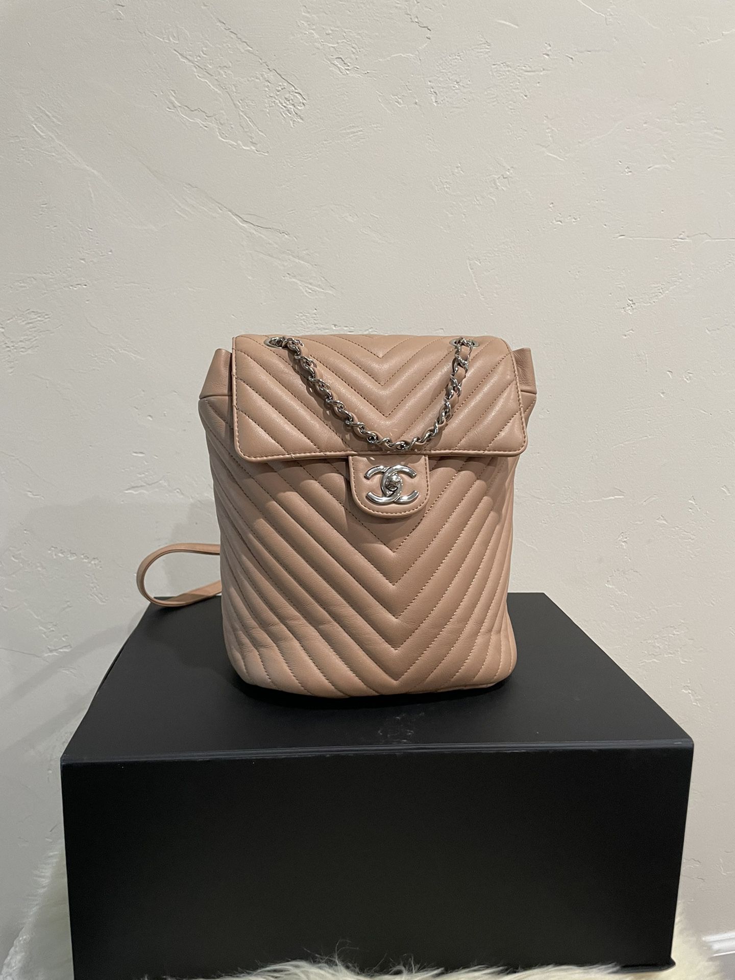 Chanel Backpack for Sale in Los Angeles, CA - OfferUp
