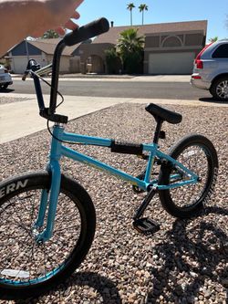 EASTERN JAVELIN BMX BIKE