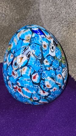 Floral Mosaic Art Glass Hand Blown Egg Table Accent Paper Weight Blue 3 1/2 inch tall R1U003