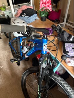 Mountain Bike & Bike Rack included