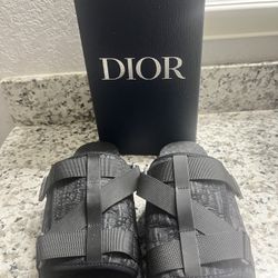 Black Dior Slides