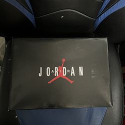 Jordan 11 Legend Blue , Size 10