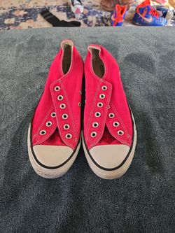 MENS 7/WOMENS 9 CONVERSE