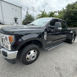 2021 Ford 350 Lariat 