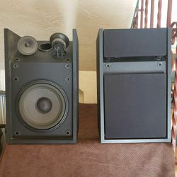 BOSE SPEAKERS & SONY CD. RADIO. BLUETOOTH AUDIO SYSTEM 