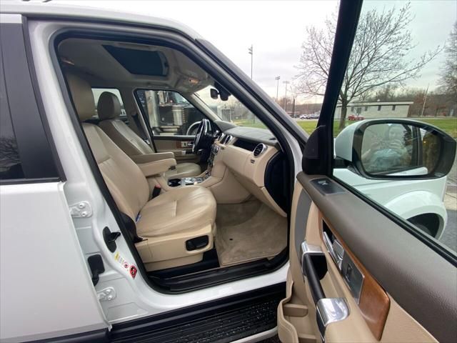 2016 Land Rover LR4