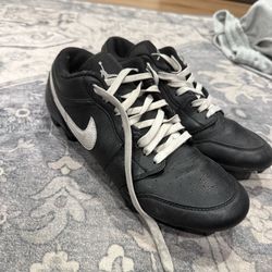 Jordan 1 low football cleats used