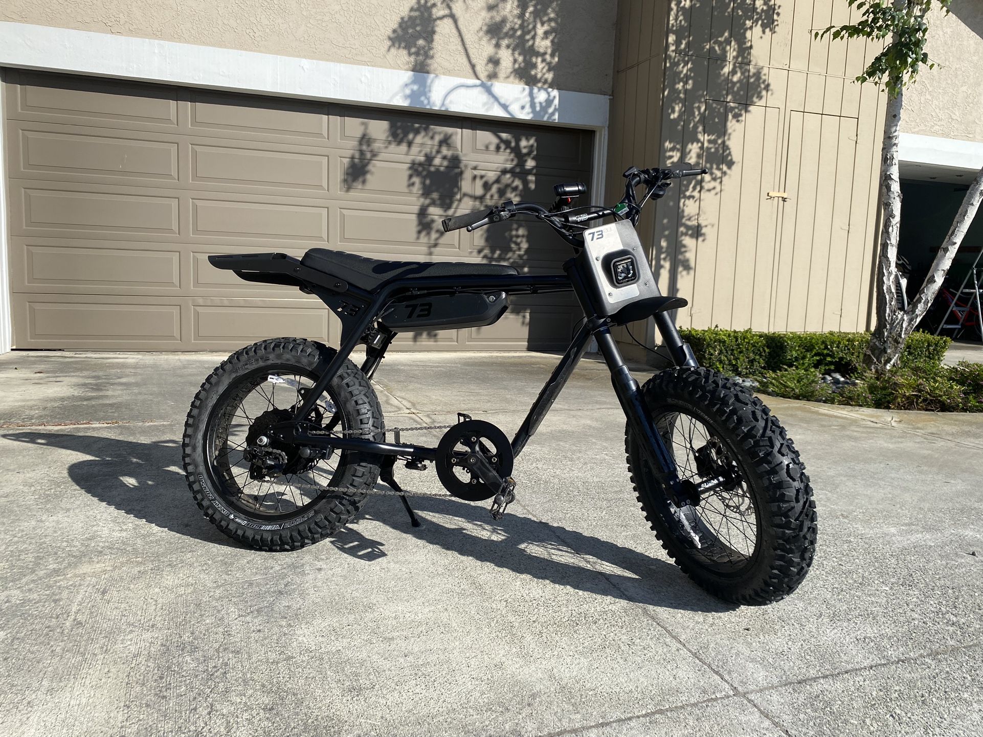 Super-73 Z-adventure blackout SE