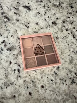 3CE Eyeshadow Palette
