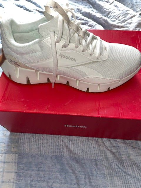 Reebok Sneakers