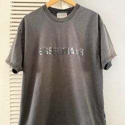 ESSENTIALS Fear Of God T-shirt Size Medium Charcoal Gray