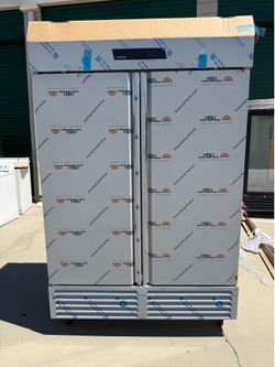 Kutano Commercial 2-Door Reach-In Refrigerator, Stainless Steel
