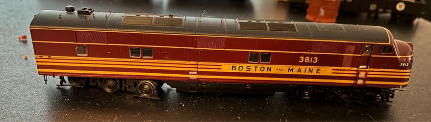 Boston and Maine 3813 Train Engine Proto 2000 Walthers HO E7