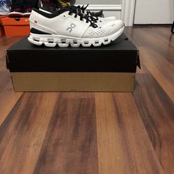 On Cloud Running Shoes Size 10 W 