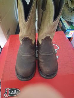 Mens Justin Boots and hat