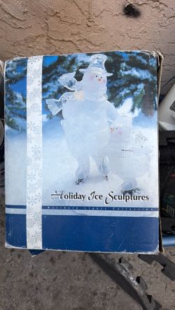 Holiday ice sculpture