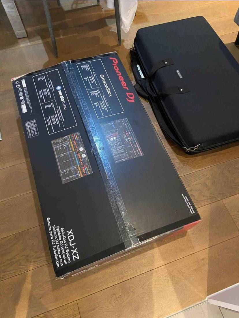 Pioneer XDJ-XZ Controller