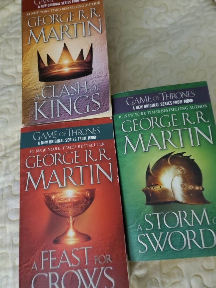 3 Books Game of Thrones Clash Kings Storm Swords A Feast For Crows PB Set