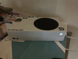 Xbox Series S Works Great. Barely Used Anymore