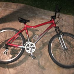 26” Giant Boulder SE MTB Mountain Bike 21-Speed Aluminum Frame Size Large