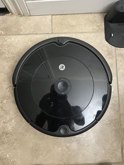 Roomba vacuum